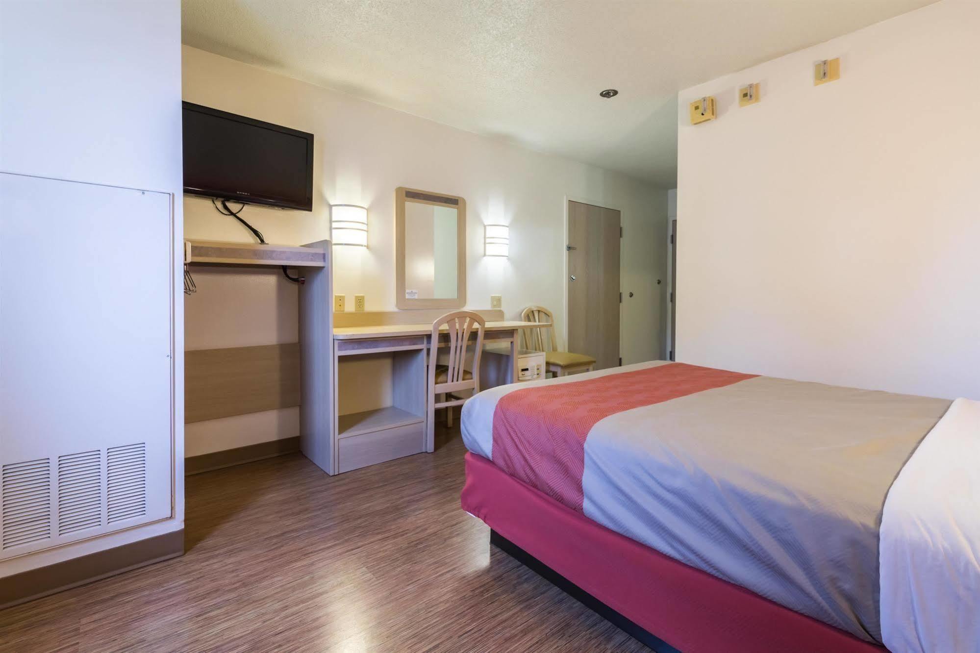 Motel 6-Milan, Oh - Sandusky エクステリア 写真