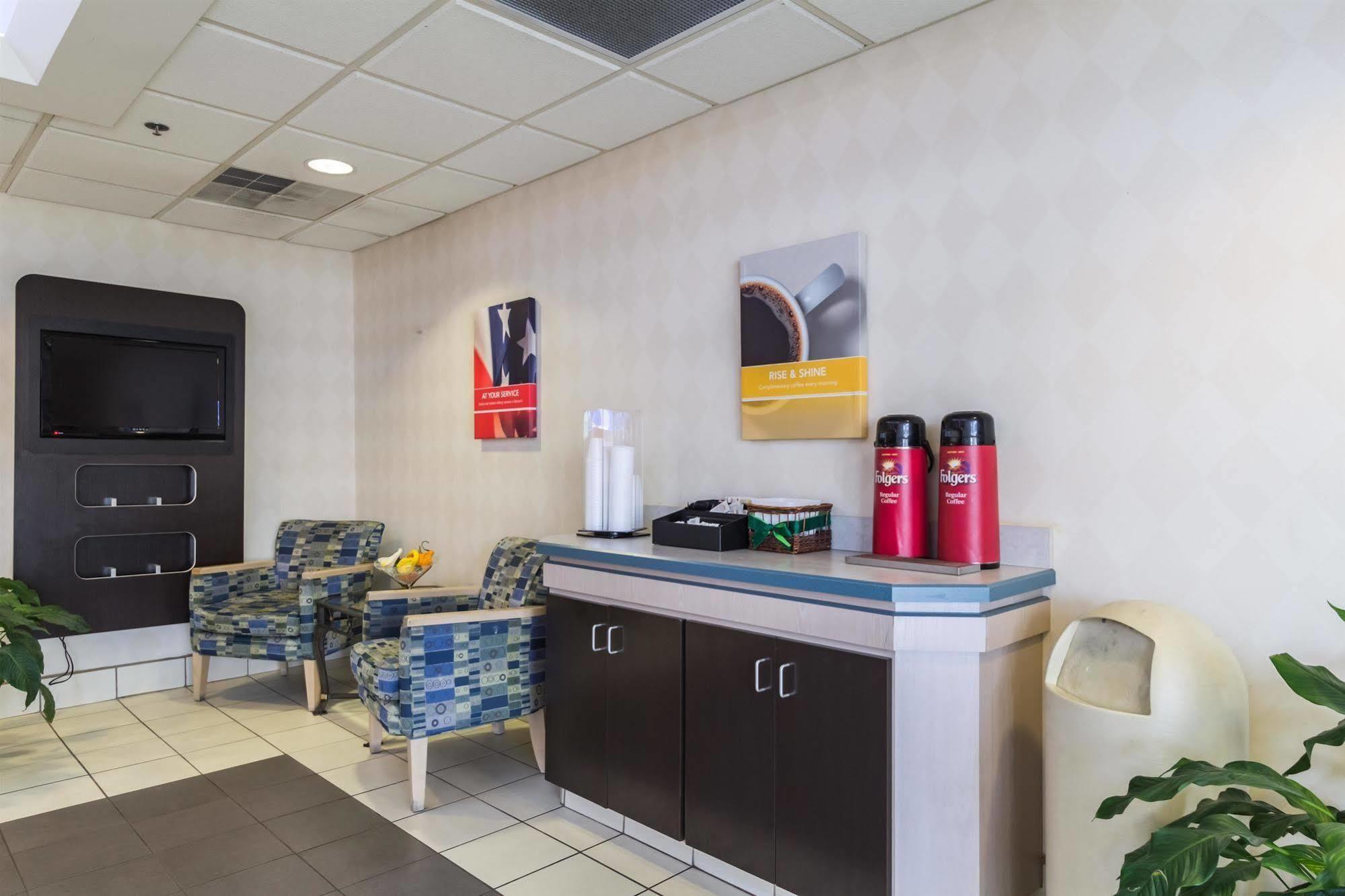 Motel 6-Milan, Oh - Sandusky エクステリア 写真
